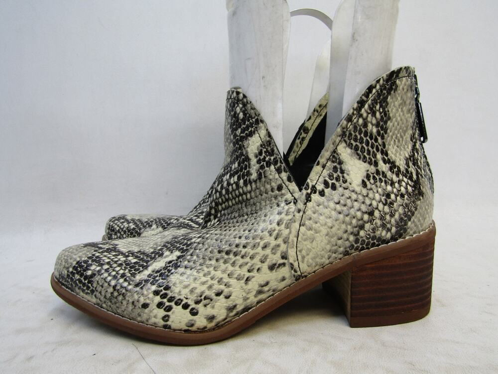 Blondo Womens Size 7 M Snake Skin Print Zip Waterproof Ankle Boots Booties